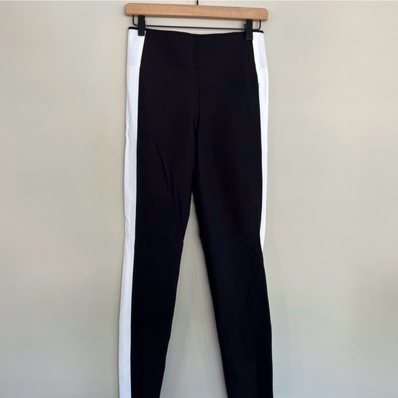 Athleta Interstellar Tights size 2p - Picture 3 of 11